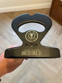 LAB DFS 2.1 putter