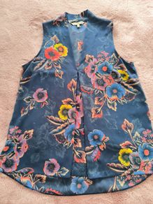 Sleeveless Next top