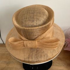 Ladies hat