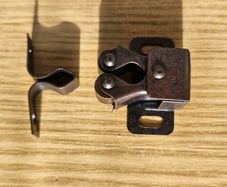 Roller Cabinet Latch Bronze Catch 40 pack