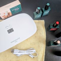 Manucurist Green Flash nail kit,LED lamp and 4 colours
