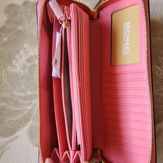 Michael Kors continental wallet (new with tags)
