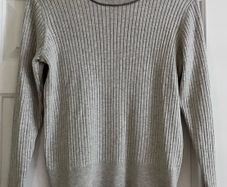 Ladies Pale Grey Jumper. by Free/Quent