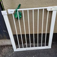 stair safety gate