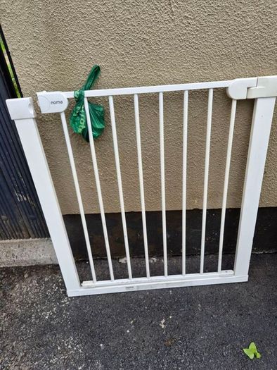 stair safety gate