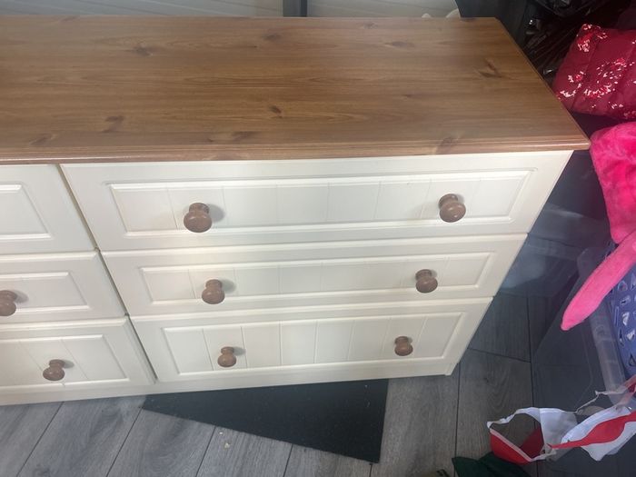 Cream and Pine chest and matching lockers.