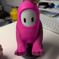 Cable guys fall guys phone/controller holder