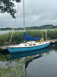 Achilles 24 Fin Keel Sailing Cruiser