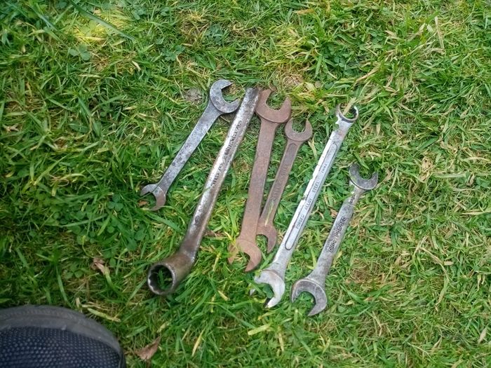6 old spanners