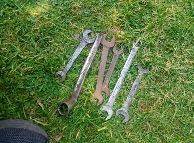 6 old spanners