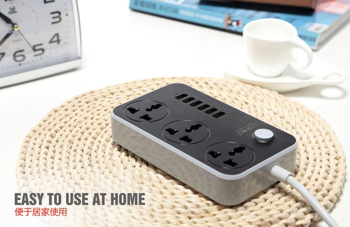 New Power Strip with 3 AC Sockets + 6 USB Ports
