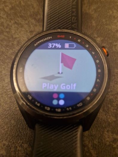Garmin S42 Golf watch