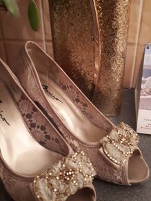 Gold Shoes  Size 6