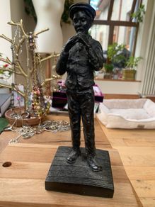 figurine