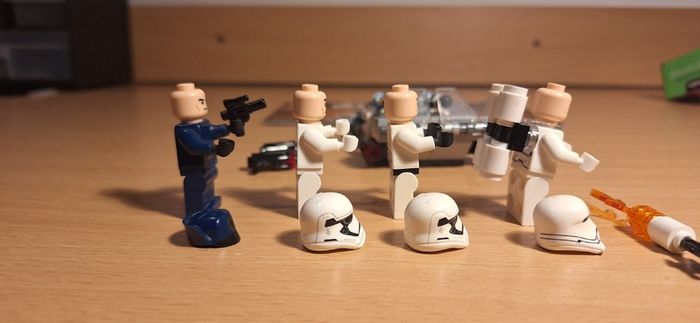 LEGO Star Wars 75166 First Order Transport Speeder Battle Pack
