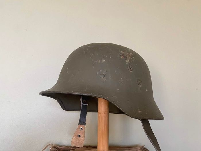 Original WW2 Hungarian M35/38 Steel Helmet. Finnish Postwar Refurb. Size 66. Complete. Militaria