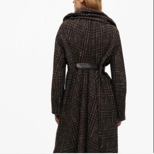 Limited edition Zara puff collar wool blend coat