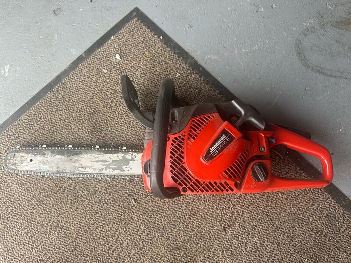 Chain saw. Jonsered CS2141 S