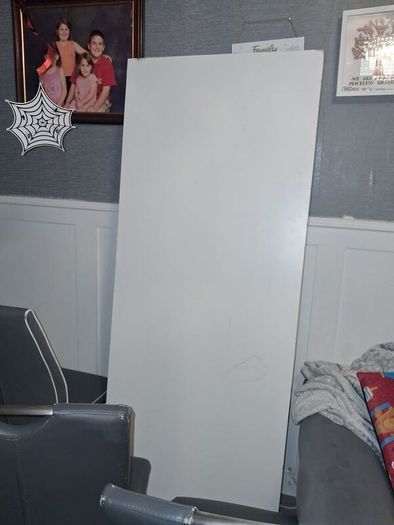 Table and 8chairs