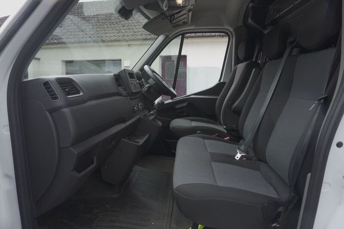 2023 Renault Master LWB High Roof  Only 16,000km