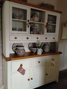 solid kitchen dresser delivery arranged