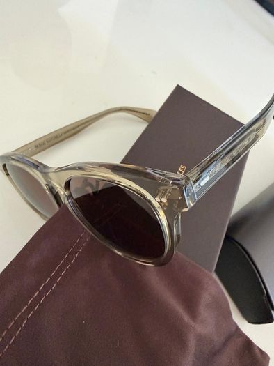 oliver peoples