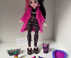 monster high draculaura