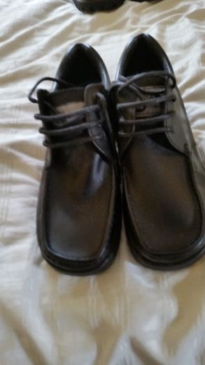 Mens shoes