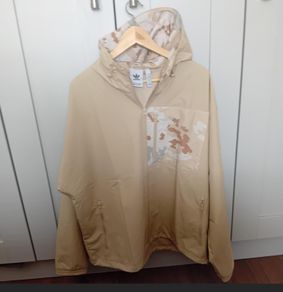 Adidas Camo detail jacket Large