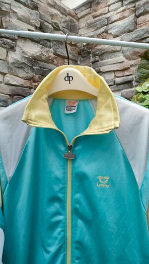 Vintage Legend 80s/90s tracksuit top  Vibrant colours Oversized look Size Medium