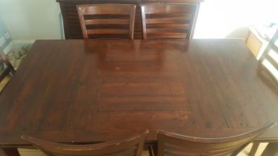 Dining Table & 6 Chairs, Sideboard & Mirror.