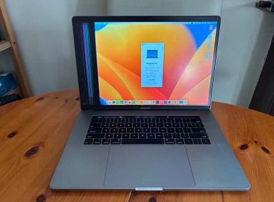 Apple MacBook Pro 15 TouchBar 2017