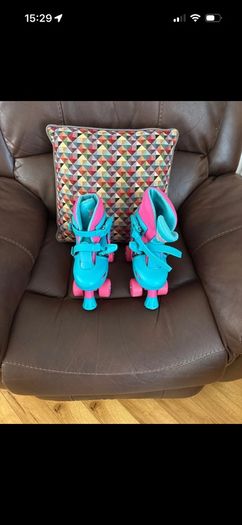 kids roller skates