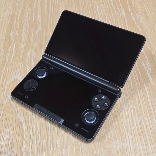 Ayn Thor Max - Black, 1tb (Batch 2)  + Accessories