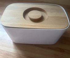 Joseph Joseph bread box