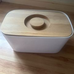 Joseph Joseph bread box