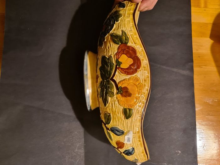 Vintage H J Wood Hand Painted Staffordshire  Indian Tree Window Vase. In Very Good Condition.