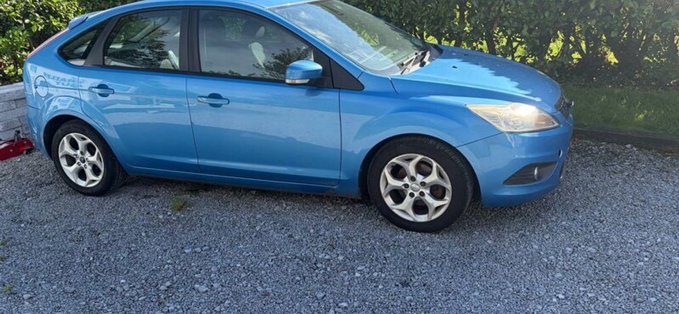 Ford Focus 2011 Blue