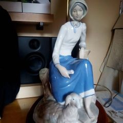 Vintage Porcelain lamp
