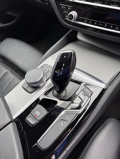 BMW 5-Series 2018