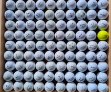 100 Branded golf balls