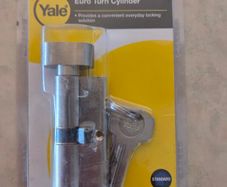 Yale Euro Turn Cylinder 30/10/30 70mm Standard Security