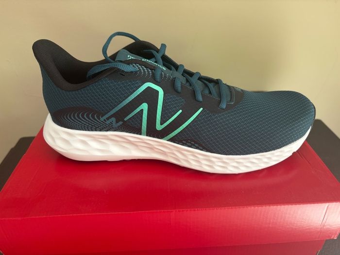 New Balance Runners 411v3