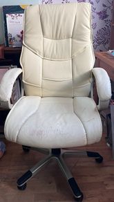 Desk chair