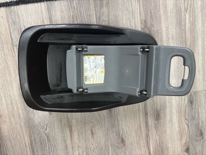 Maxi Cosi family fix isofix base