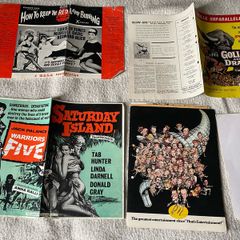 Ephemera, Pamphlets 4 Off And 2 Postcards From Warner Home Video