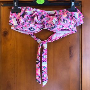 Never worn pink bikini top