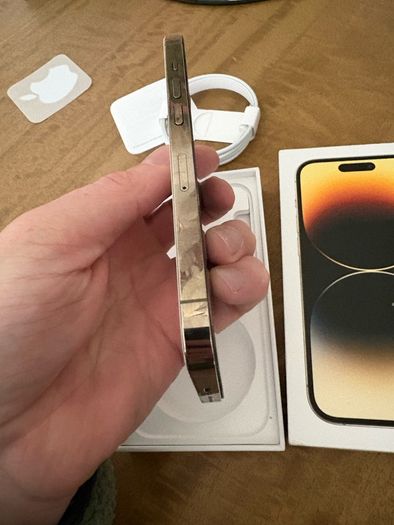 Apple iPhone 14 Pro Gold  128GB  Three Network
