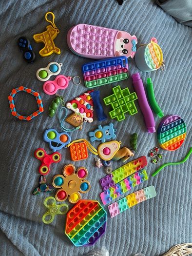 Lot of fidget toys