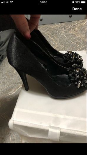 Ladies stunning shoes size 5